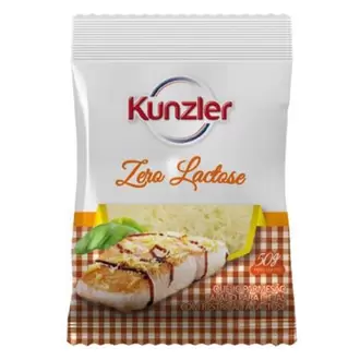 Oferta de Queijo Ralado Kunzler Zero Lactose Embalagem 50G por R$7,89 em Macromix Atacado