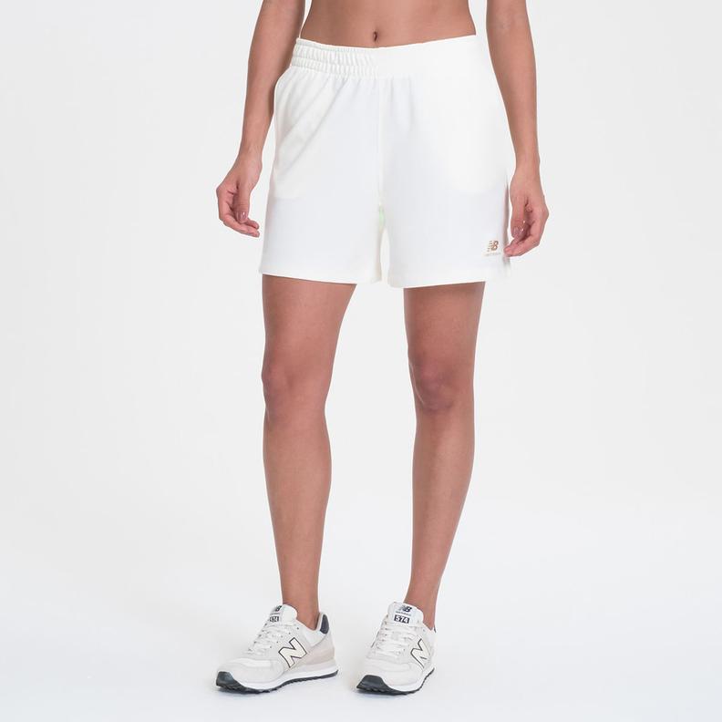 Oferta de Shorts Small Logo Feminino por R$179,99 em New Balance
