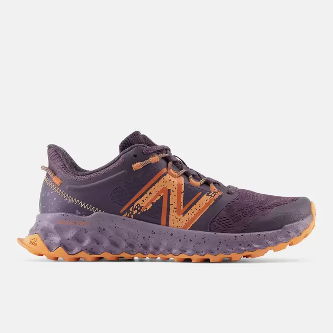 Oferta de Tênis New Balance Fresh Foam Garoé Feminino por R$599,99 em New Balance