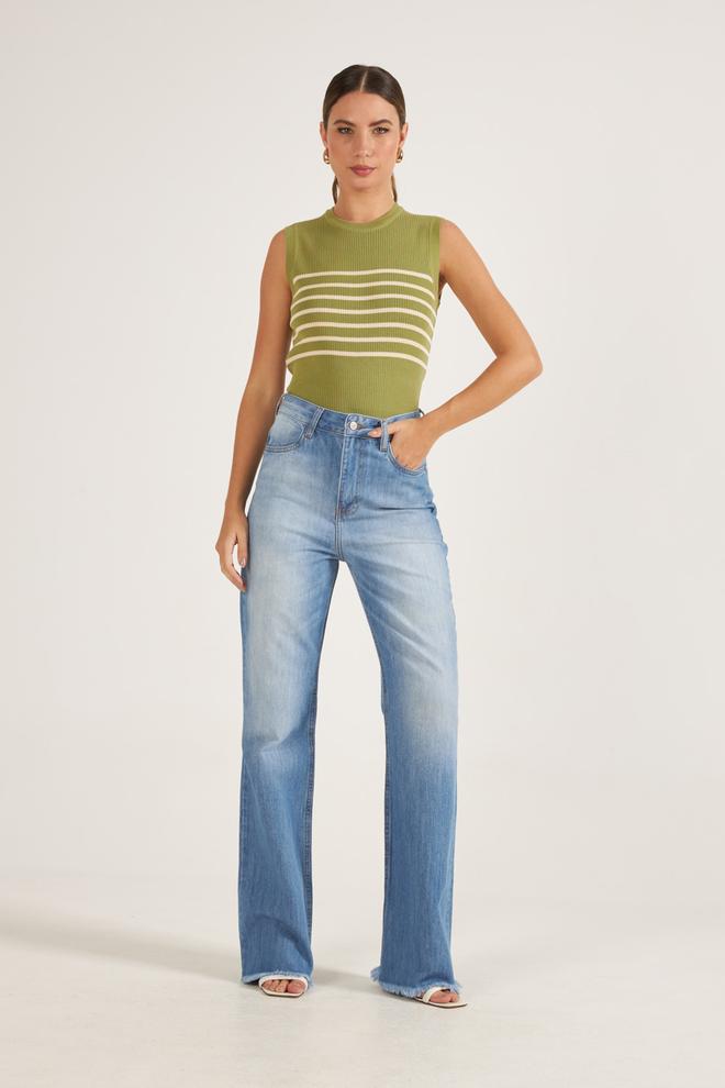 Oferta de Calça jeans reta Muriel por R$89,99 em Opção Jeans