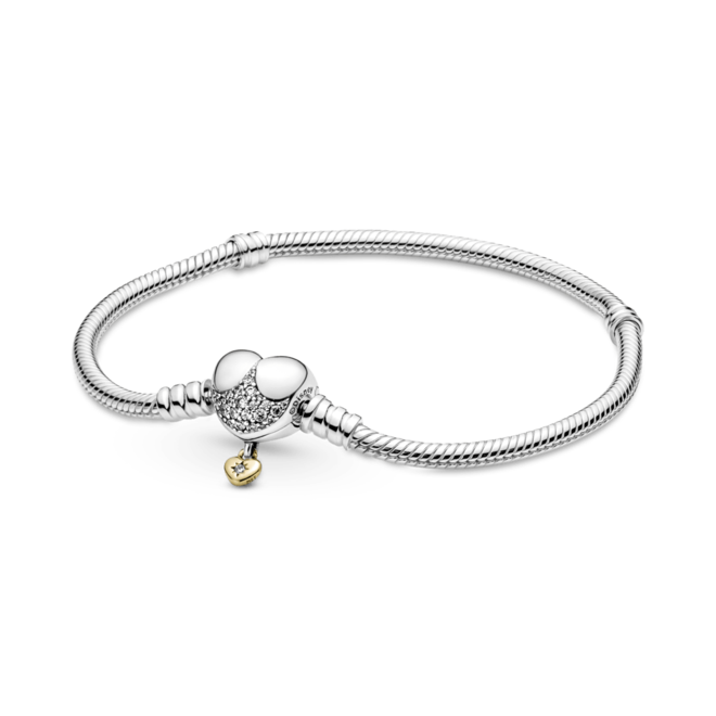 Oferta de Bracelete Disney Pandora Moments por R$1589 em Pandora