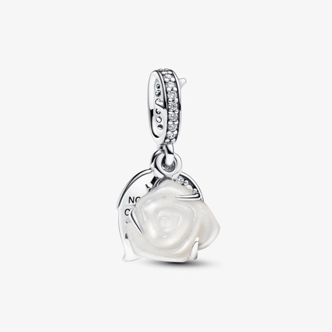 Oferta de Charm Prata Pendente Rosa Branca De Madreperola por R$1119 em Pandora