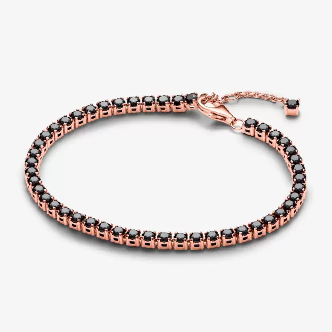 Oferta de Bracelete Ouro Rose Cravejado Cristal Preto por R$1469 em Pandora