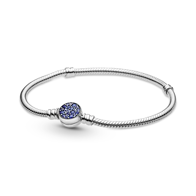 Oferta de Bracelete de Prata em Trama e Fecho em Pavé_Azul por R$1159 em Pandora