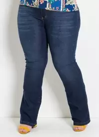 Oferta de Calça Flare (Jeans) Plus Size Marguerite por R$169,99 em Posthaus