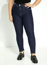 Oferta de Sawary Jeans - Calça Jeans Escura Plus Size Cigarrete Sawary por R$199,99 em Posthaus