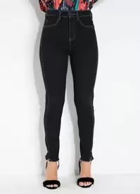 Oferta de Sawary Jeans - Calça Preta com Costuras Contrastantes Sawary por R$75,99 em Posthaus