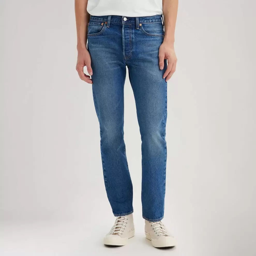 Oferta de Calça Jeans Levi's® 501® Slim Taper Lavagem Escura por R$499,9 em Levi's