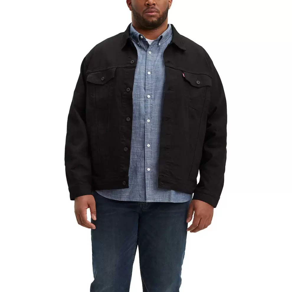 Oferta de Jaqueta Levi's® Big Trucker Plus Size Preta por R$599,9 em Levi's