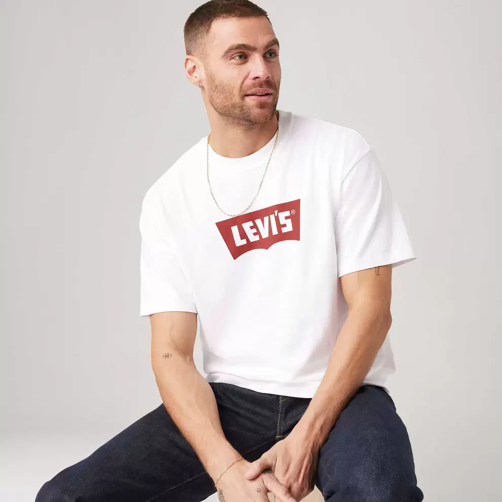 Oferta de Camiseta Levi's® Vintage Batwing Graphic Branca Manga Curta por R$189,9 em Levi's