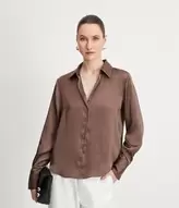 Oferta de Camisa em Cetim com Recortes e Botões por R$79,9 em Renner