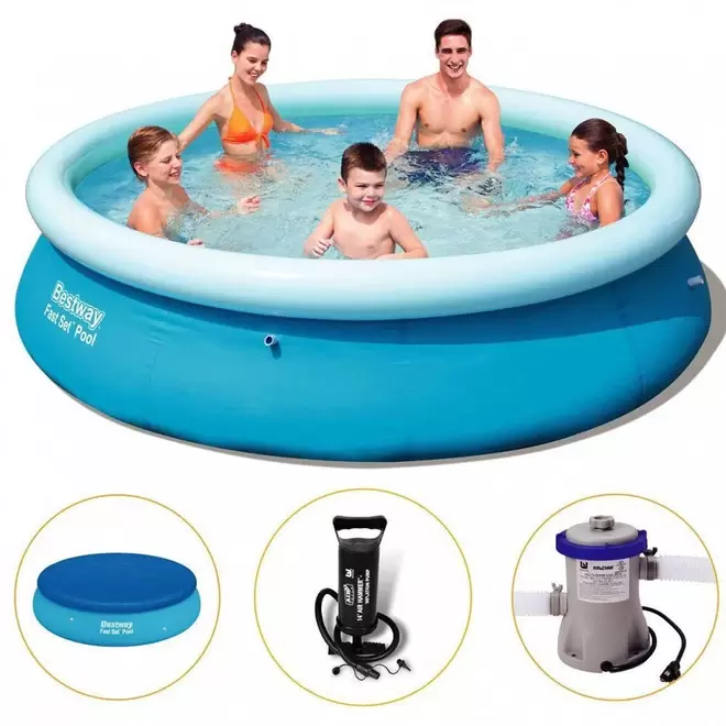 Oferta de Kit Piscina Inflável Bestway 5.500 Litros Bomba, Capa e Filtro 110v por R$699,99 em Ri Happy