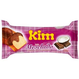 Oferta de Bolo Mesclado Sabor Coco e Chocolate Kim 250g por R$5,99 em Supermercados Joanin