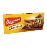 Oferta de Wafer Bauducco 3 Camadas De Recheio Sabor Chocolate 140g por R$4,49 em Supermercados Tiaozinho