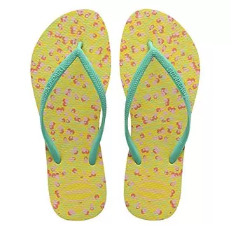 Oferta de Chinelo Havaianas Slim Romance Amarelo Claro Nº33/34 por R$39,9 em Tome Leve