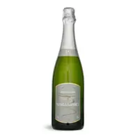 Oferta de Vinho Espumante Branco Moscatel Marcus James 750ML por R$19,9 em Vest Casa