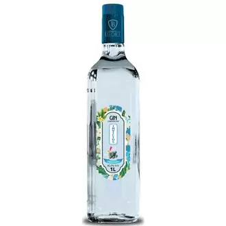 Oferta de Gin Tradicional Invictus 900ml por R$11,98 em X Supermercados