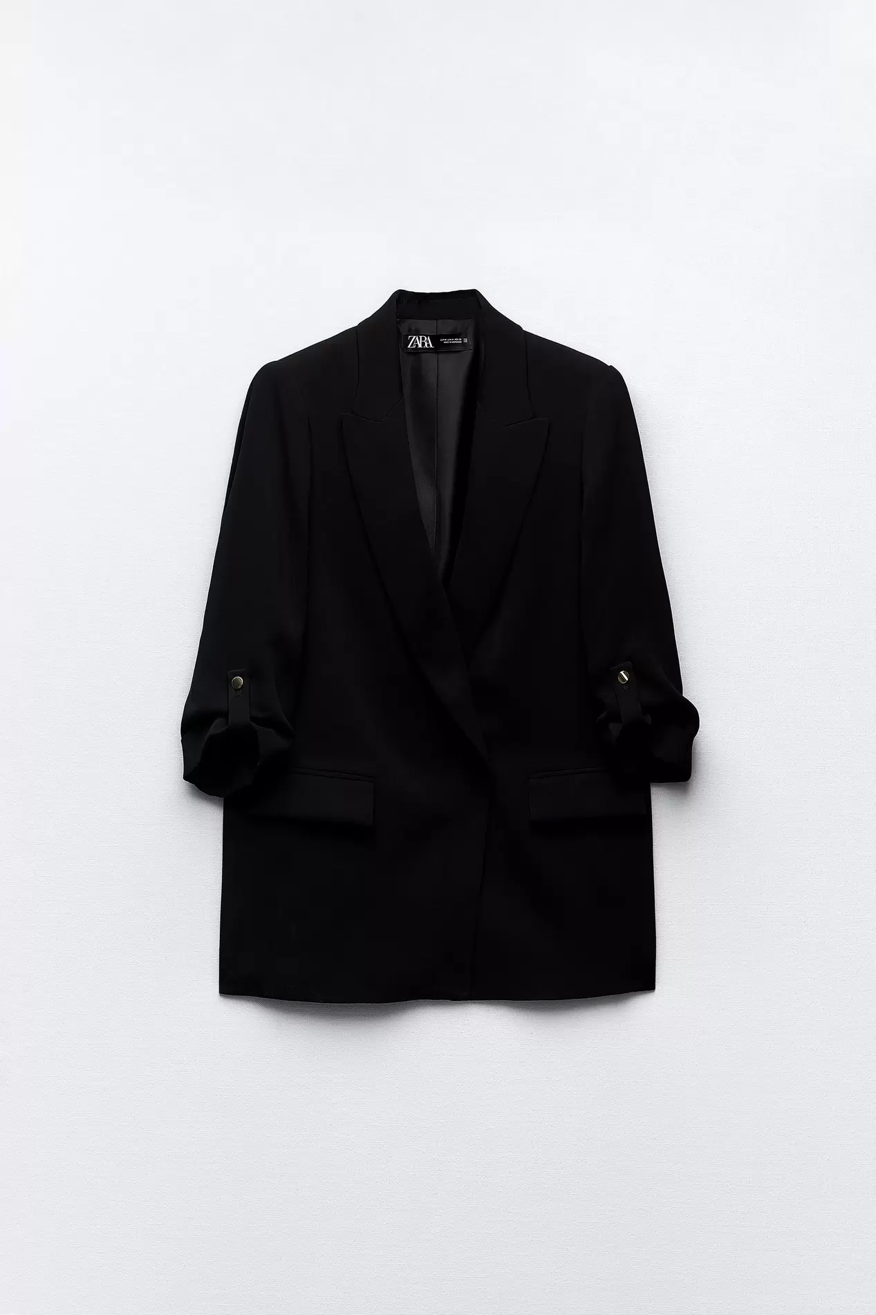 Oferta de BLAZER COM MANGA ENROLADA por R$379 em ZARA