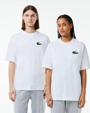 Oferta de Camiseta unissex em algodão orgânico com modelagem solta e crocodilo grande por R$429 em Lacoste