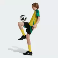 Oferta de Camisa 1 Jamaica 24 Infantil por R$229,99 em Adidas