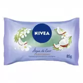 Oferta de Sabonete Em Barra Hidratante Água De Coco & Óleos Essenciais Nivea Pacote 85gr por R$3,49 em Barracão Supermercado