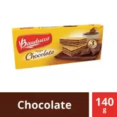 Oferta de Wafer Bauducco 3 Camadas De Recheio Sabor Chocolate 140g por R$3,99 em Barracão Supermercado