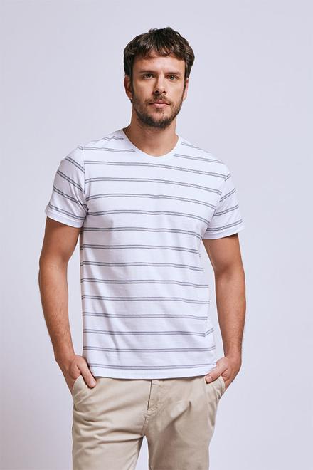 Oferta de T-Shirt Listra Oceanic Branco Armadillo por R$79 em C&A