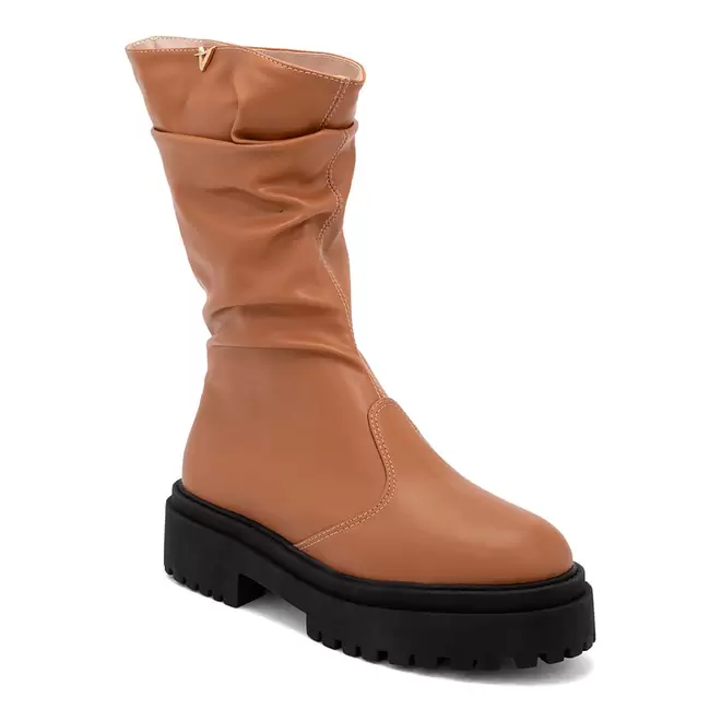 Oferta de Bota Feminina Cano Longo Ambar Vértice por R$162 em C&A