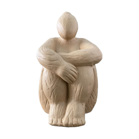 Oferta de Escultura Cimento Gordinha Sentada 22,5X18,5Cm por R$462 em Cecilia Dale