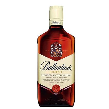 Oferta de Whisky Escocês Blended Finest Ballantine'S Garrafa 750Ml por R$54,9 em D'avó Supermercado