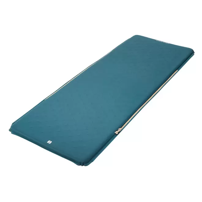 Oferta de Colchão Auto Inflável de Trilha Comfort 65cm Solteiro Quechua por R$379,99 em Decathlon