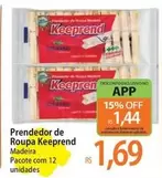 Oferta de De   - Prendedor De Roupa por R$1,69 em Atacadão