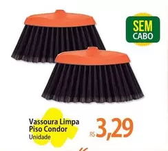 Oferta de Condor - Vassoura Limpa Piso por R$3,29 em Atacadão