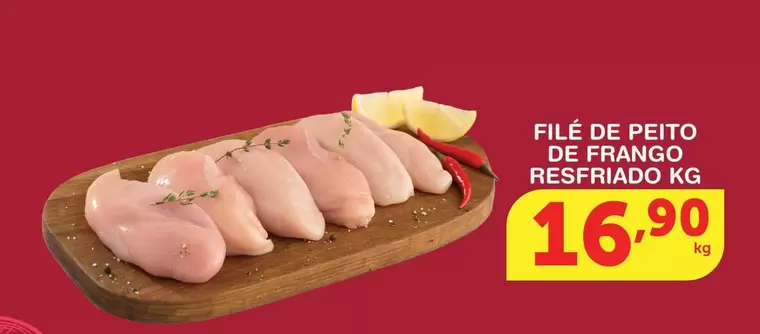 Oferta de Filé De Peito De Frango Resfriado por R$16,9 em Roldão