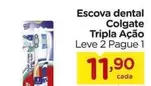 Oferta de Colgate - Escova Dental Tripla Ação por R$11,9 em Carrefour