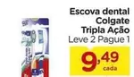 Oferta de Colgate - Escova Dental Tripla Ação por R$9,49 em Carrefour